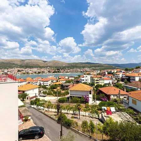 Fly Apartament Trogir